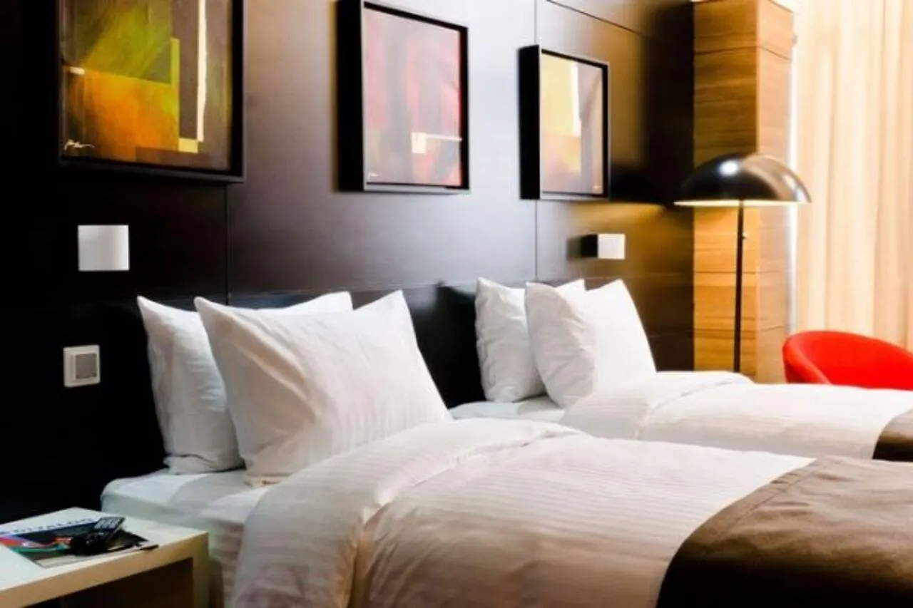 Ramada Hotel And Suites Баку 5*,