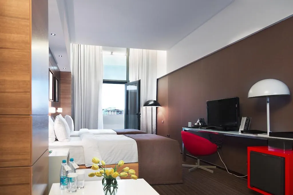 Ramada Hotel And Suites Baku 5*,