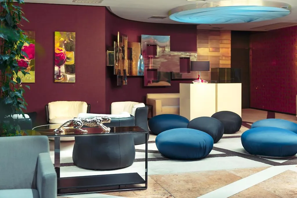 Ramada Hotel And Suites Baku